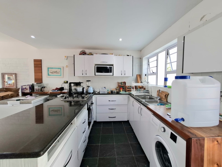 2 Bedroom Property for Sale in Bonza Bay Eastern Cape